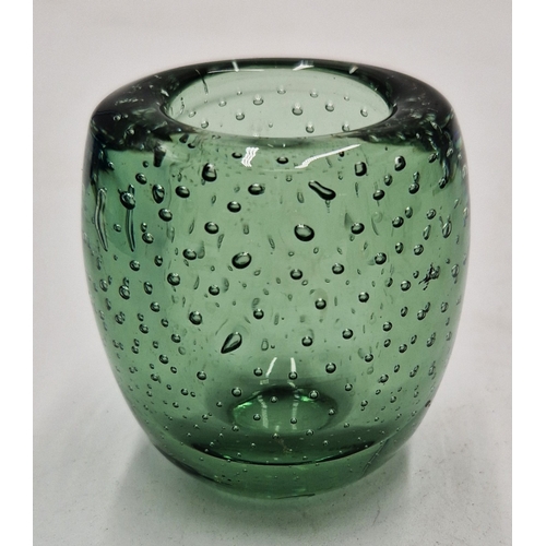 64 - WHITEFRIARS CONTROLLED BUBBLE Miniature 7cm GLASS VASE (Rare).
(The original Whitefriars site was lo... 