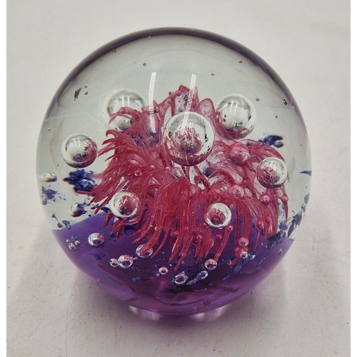 456 - GLASS Large PAPERWEIGHT