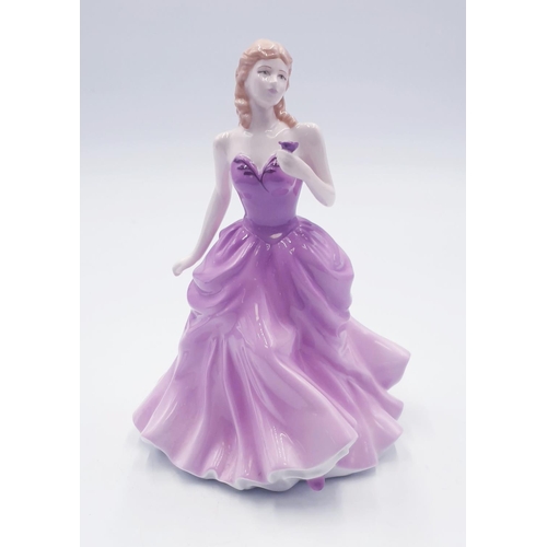 512 - ROYAL DOULTON 22.9 cm FIGURINE 