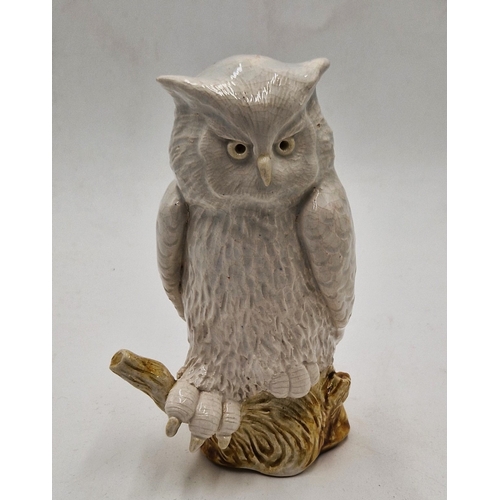 189 - G.H.F. POTTERY Large 18cm MODEL OF A SNOWY OWL  Signed A.P. (Full Marks)