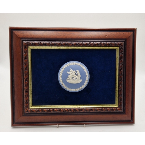 715 - WEDGWOOD BLUE JASPER WARE ROUND PLAQUE MOUNTED IN WOODEN  Extra Large 37cm x 28cm FRAME