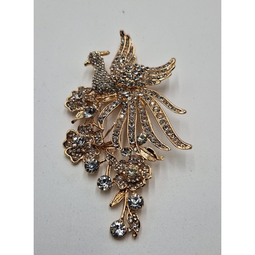 726 - CRYSTAL Large 13cm BROOCH FASHIONED AS A  BIRD  (Boxed)