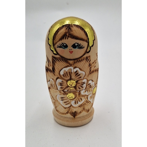 727 - RUSSIAN  MATRYOSHKA NESTING DOLL SET 
(Matryoshka dolls; also known as babushka dolls, stacking doll... 