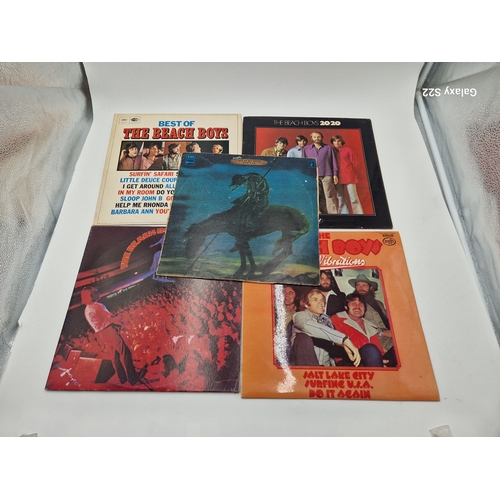 830 - THE BEACH BOYS VINYL LPS (5)
GOOD VIBRATIONS. IN CONCERT GATEFOLD SLEEVE DOUBLE LP USA ISSUE. SURFS ... 