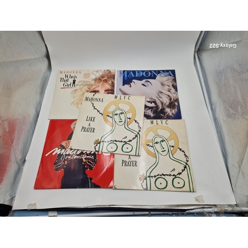 836 - MADONNA VINYL LPS + 12 INCHES (5)
WHOS THAT GIRL LP. TRUE BLUE LP + INNER. YOU CAN DANCE LP. LIKE A ... 