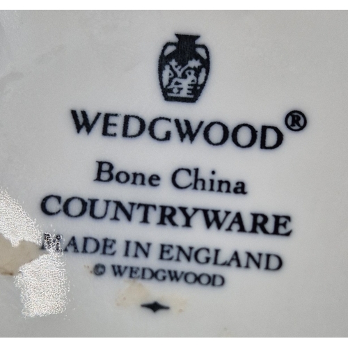 64 - WEDGWOOD COUNTRY WARE Large 2 Pint TEAPOT