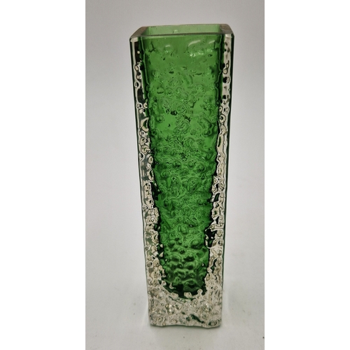 134 - WHITEFRIARS BAXTER MEADOW GREEN 17cm VASE