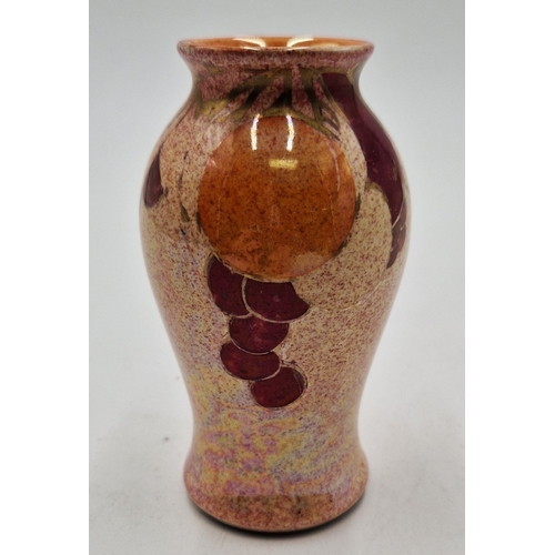 160 - CROWN DUCAL WARE 11cm VASE