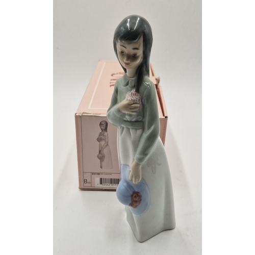 54 - LLADRO (Nao) PORCELAIN Large 23cm CHARACTER FIGURINE OF A YOUNG GIRL WITH BONNET (Original Box)