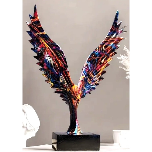 96 - COMPOSITE Extra Large 32cm x 23.5cm x 8cm MULTI-COLOURED SCULPTURE OF AN EAGLE 