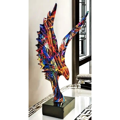 96 - COMPOSITE Extra Large 32cm x 23.5cm x 8cm MULTI-COLOURED SCULPTURE OF AN EAGLE 