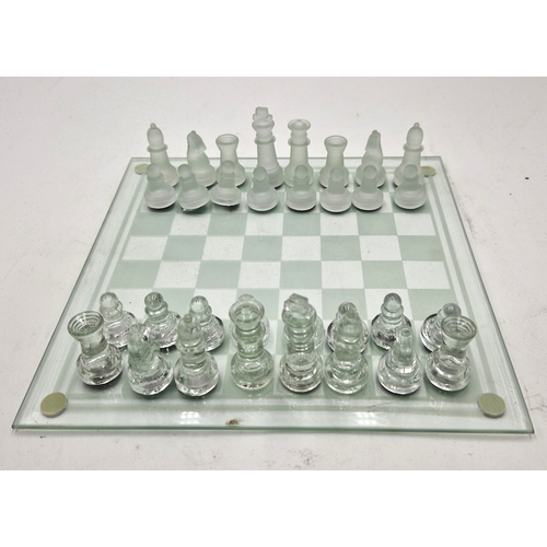 90 - GLASS CHESS SET