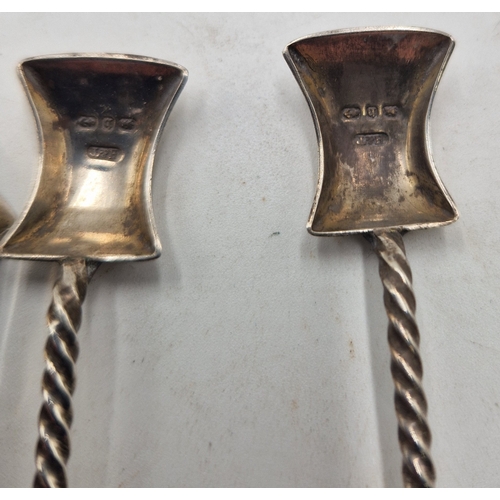 95 - SOLID SILVER SALT With TWO NOVELTY SILVER SHOVELS (All With The Same Hallmarks)(Total Weight 37.6 Gr... 