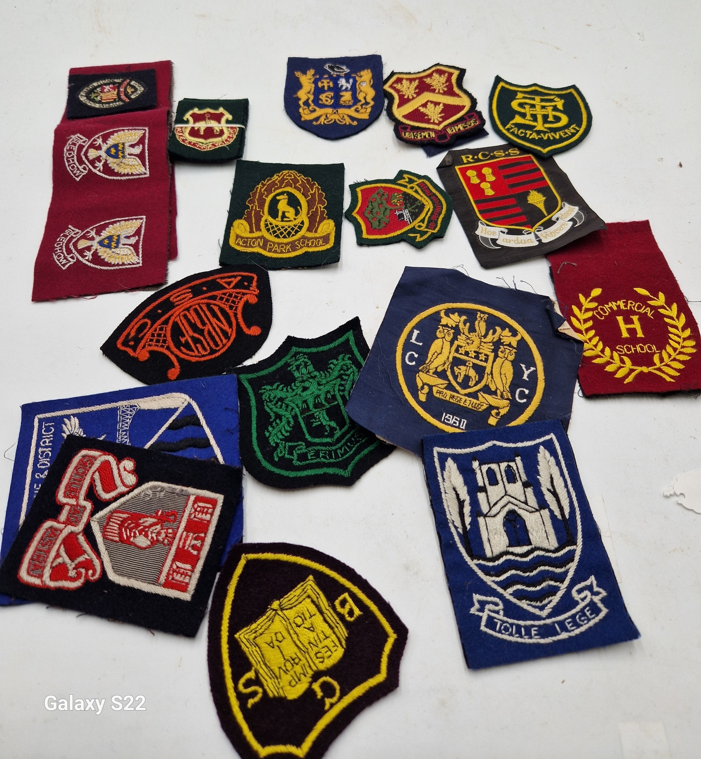 CREST SEW ON PATCHES (Old)
