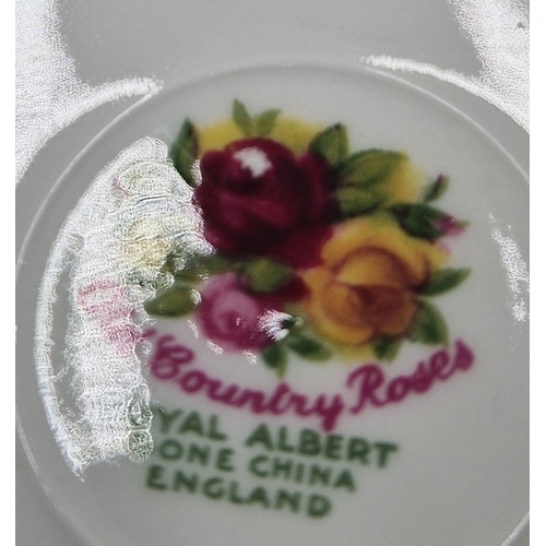 1 - ROYAL ALBERT CHINA  TEA SET Inc TEAPOT, MILK, SUGAR, TRIOS (6) & BREAD & BUTTER PLATE IN THE OLD COU... 