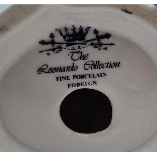 57 - LESSER & PAVEY  (Leonardo Design Studio's,Dartford,Kent) 22cm CHARACTER FIGURINE OF A BALLOON SELLER