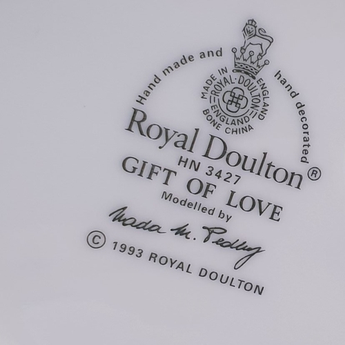 37 - ROYAL DOULTON 19.1cm CHARACTER FIGURINE 