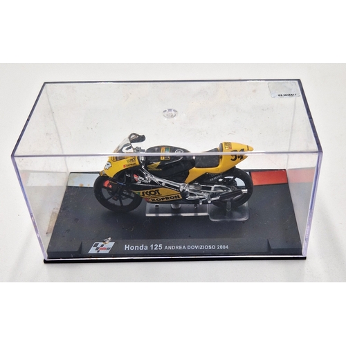 78 - DIE CAST COLLECTORS MODEL OF A HONDA 125 MOTORCYCLE (Andrea Dovizioso 2001) (Original Hard Plastic D... 