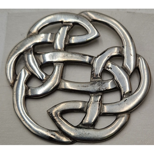 219 - PEWTER Large 7cm CELTIC DESIGN BROOCH