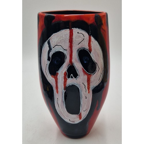 222 - ANITA HARRIS ART POTTERY Large 19cm TRIANGULAR VASE IN THE SCREAM DESIGN FROM THE HALLOWEEN COLLECTI... 