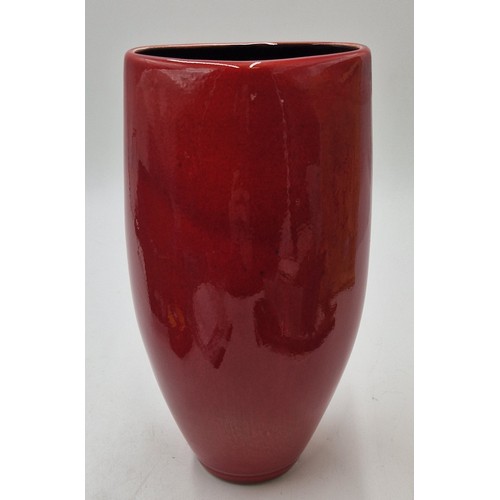 222 - ANITA HARRIS ART POTTERY Large 19cm TRIANGULAR VASE IN THE SCREAM DESIGN FROM THE HALLOWEEN COLLECTI... 