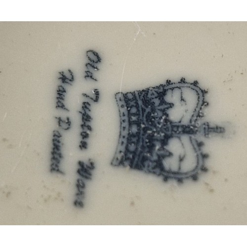299 - OLD TUPTON WARE TUBELINED 18cm SQUARE BASED BUD VASE (Product Code 1160) IN THE SUMMER BOUQUET DESIG... 