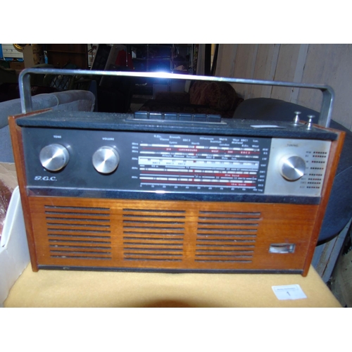 1 - A vintage GEC portable radio untested