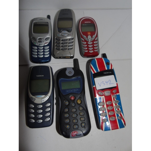 77 - Six assorted vintage mobile phones (untested)