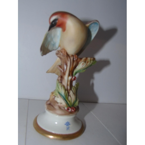 135 - A vintage and collectable Capodimonte figure