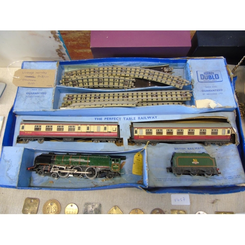 262 - A set of vintage Hornby Dublo (as found)