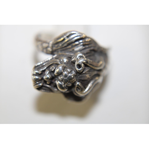 158 - A 925 silver dragon head ring