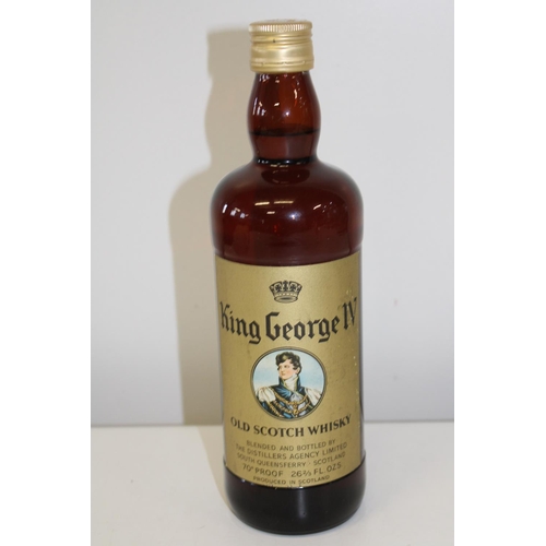 606 - A vintage bottle of King George 1V old scotch whisky 26 2/3 fl ozs 70% proof