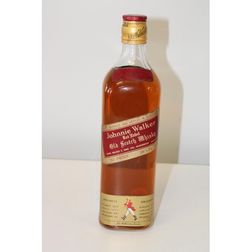 607 - A vintage bottle of Johnnie Walker red label old scotch whiskey 26 2/3 fl ozs 70% proof