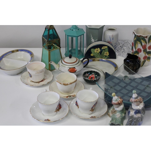 65 - A selection of assorted ceramics