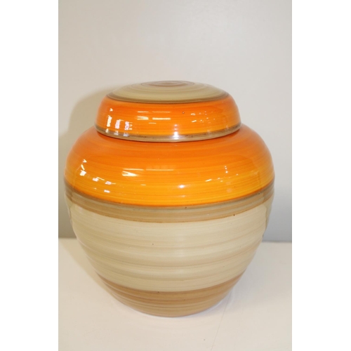 5 - A Shelley lidded jar 22cm tall