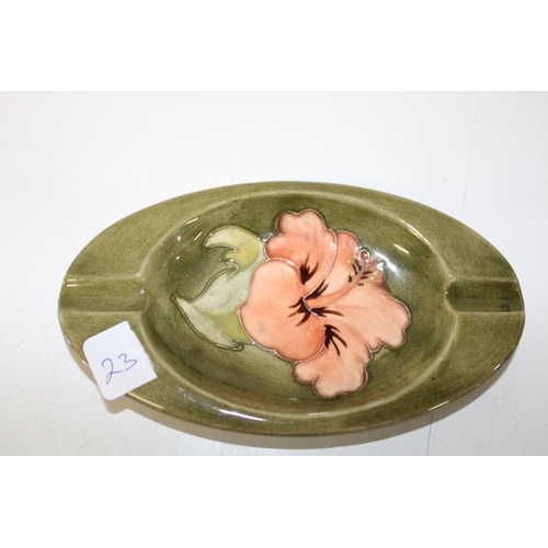 1137 - A Walter Moorcroft 6 inch hibiscus ash tray with label