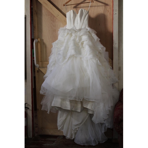 476 - A wedding dress by Vera Wang