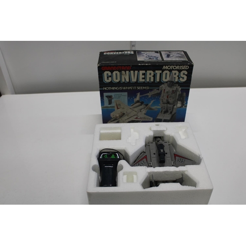 46 - A boxed vintage Convertors Delatron model