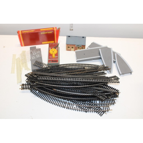 54 - A selection of Horny 00 gauge track and accessories