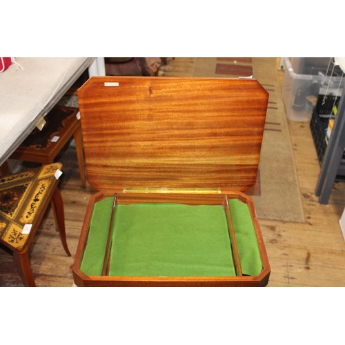 253 - A Sorrento musical sewing/work table
Height 51cm