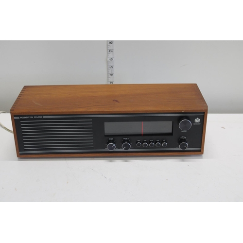 468 - A Roberts RM50 radio