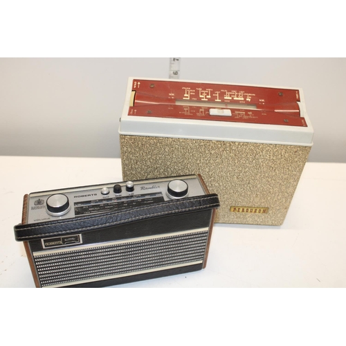 177 - A vintage Roberts & Ferguson radio