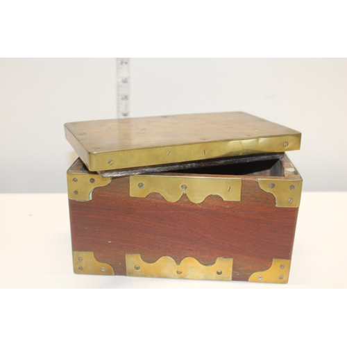 22 - A quality mahogany & brass box