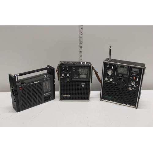 368 - Three vintage radios