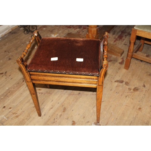 89 - An Edwardian piano stool with storage under seat. Postage unavailable