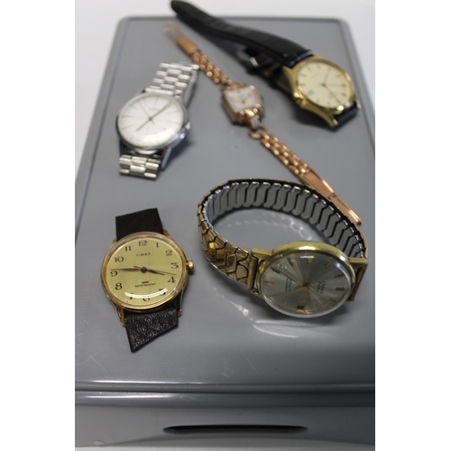 133 - Selection of vintage watches including Citizen