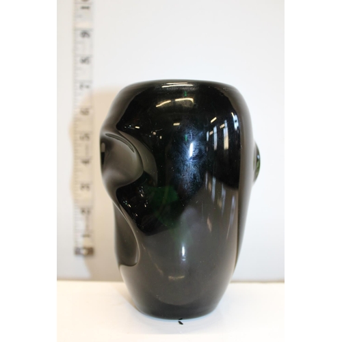 19 - A Skrdlovice Czech studio vase.