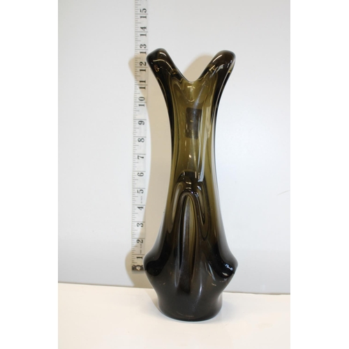 3 - A Skrdlovice Czech studio glass vase.