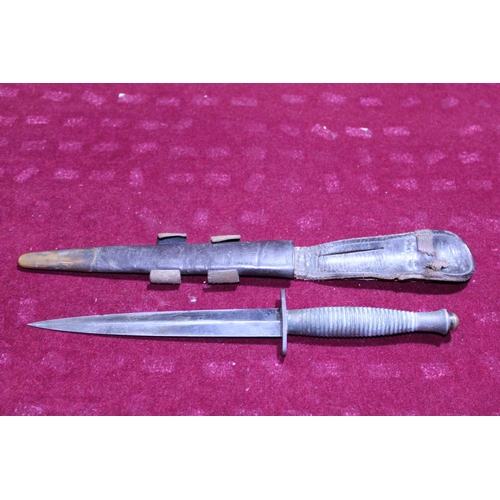 124 - A Fairbairn Sykes commando dagger with original frog pattern 3