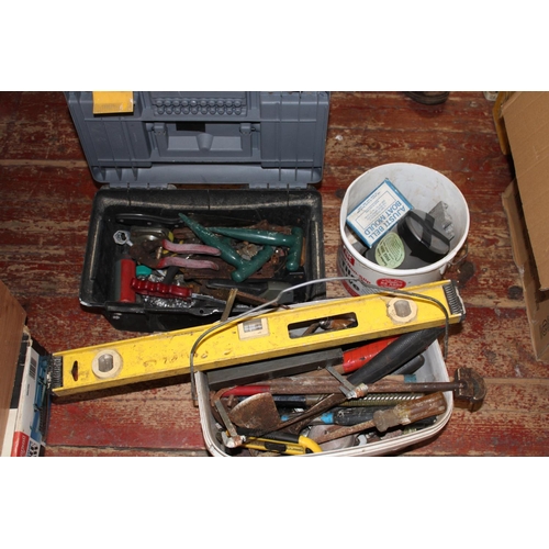 299 - A job lot of assorted tools and fixings, postage unavailable